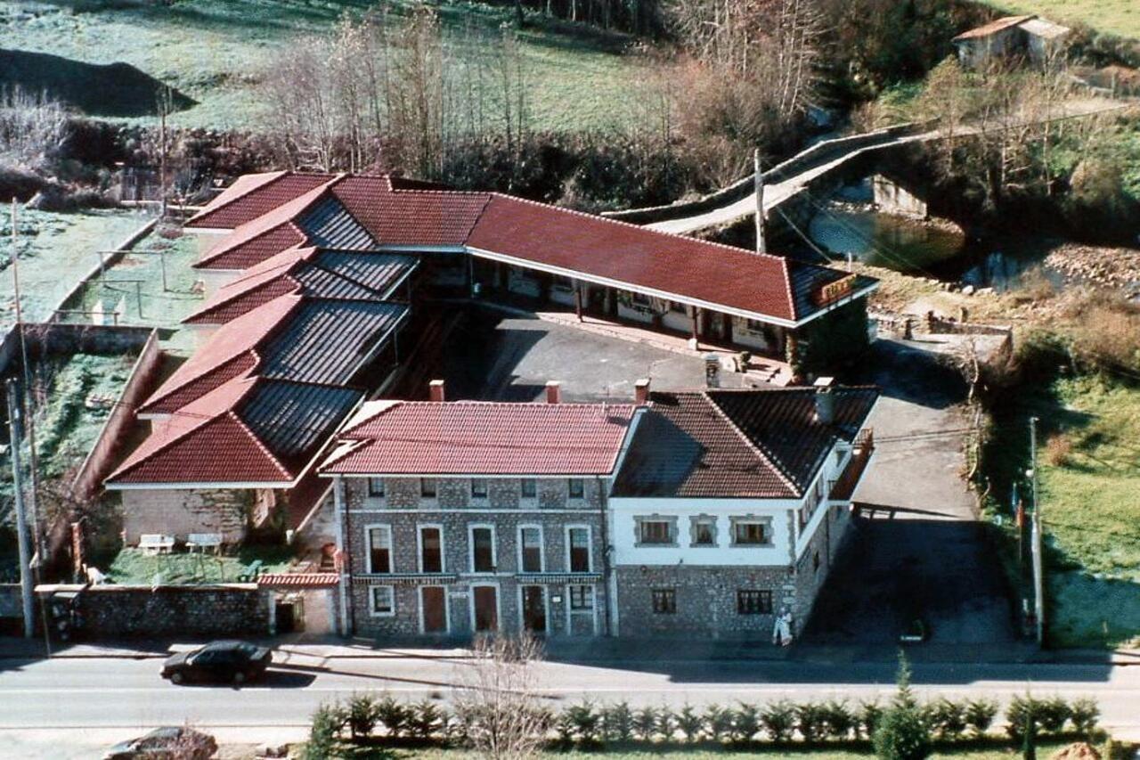 Hotel Rural "La Ruta De Cabrales" Местас-дель-Кон Экстерьер фото