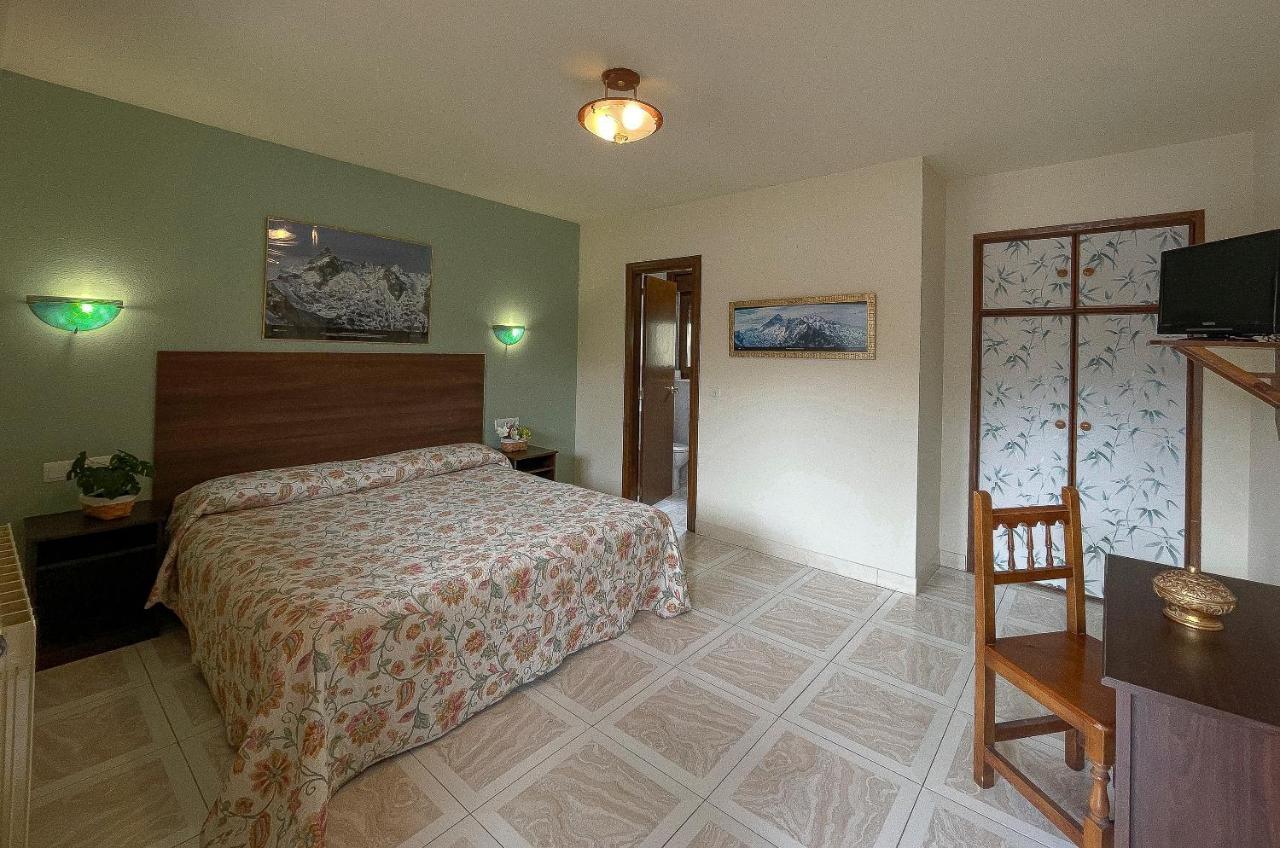 Hotel Rural "La Ruta De Cabrales" Местас-дель-Кон Экстерьер фото